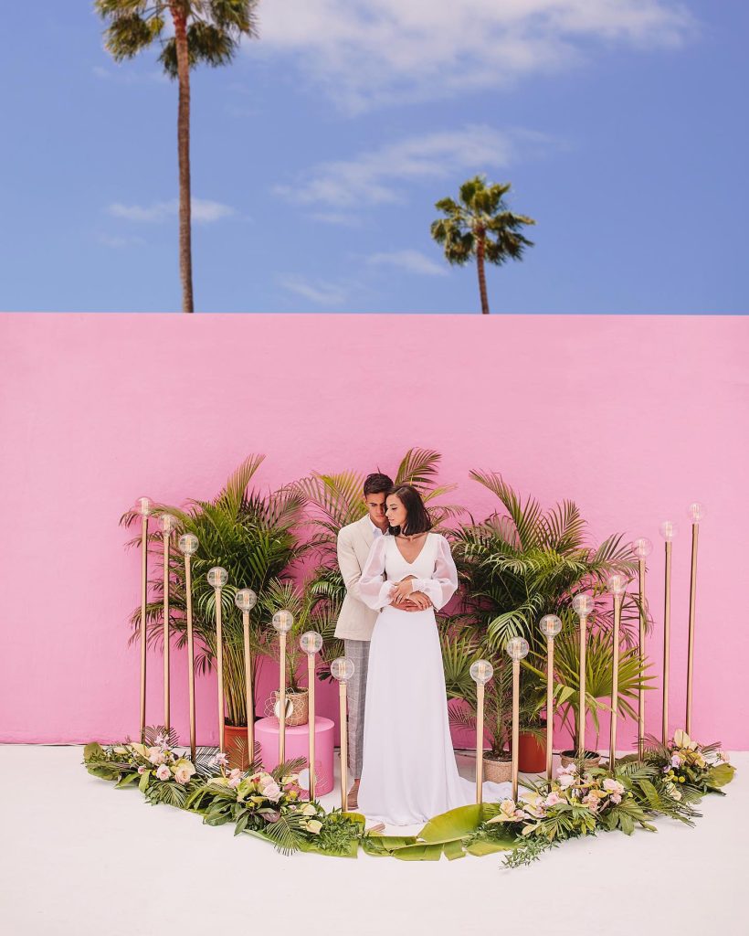 montaje de boda en Galicia ceremonia con decoración floral